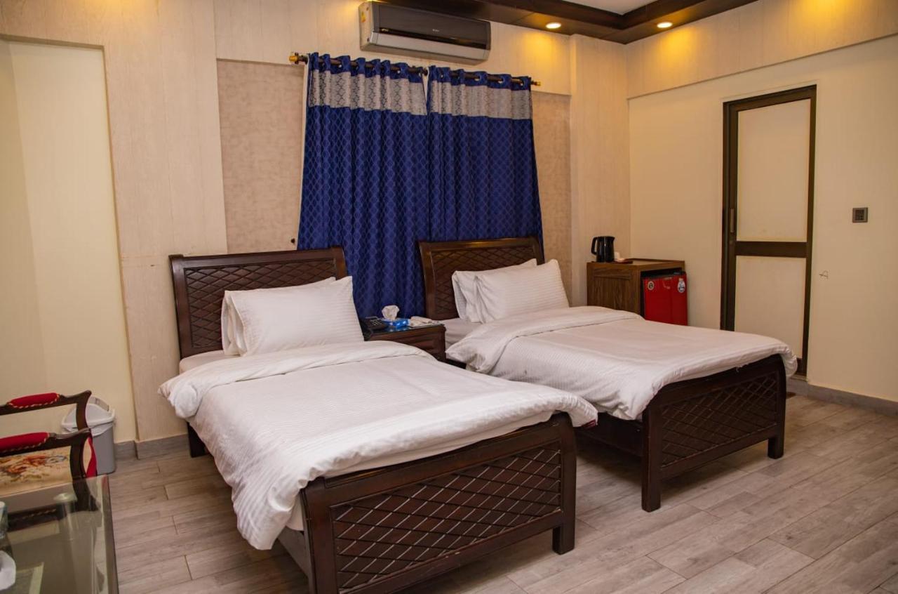 Elet Business Hotel Karaczi Zewnętrze zdjęcie