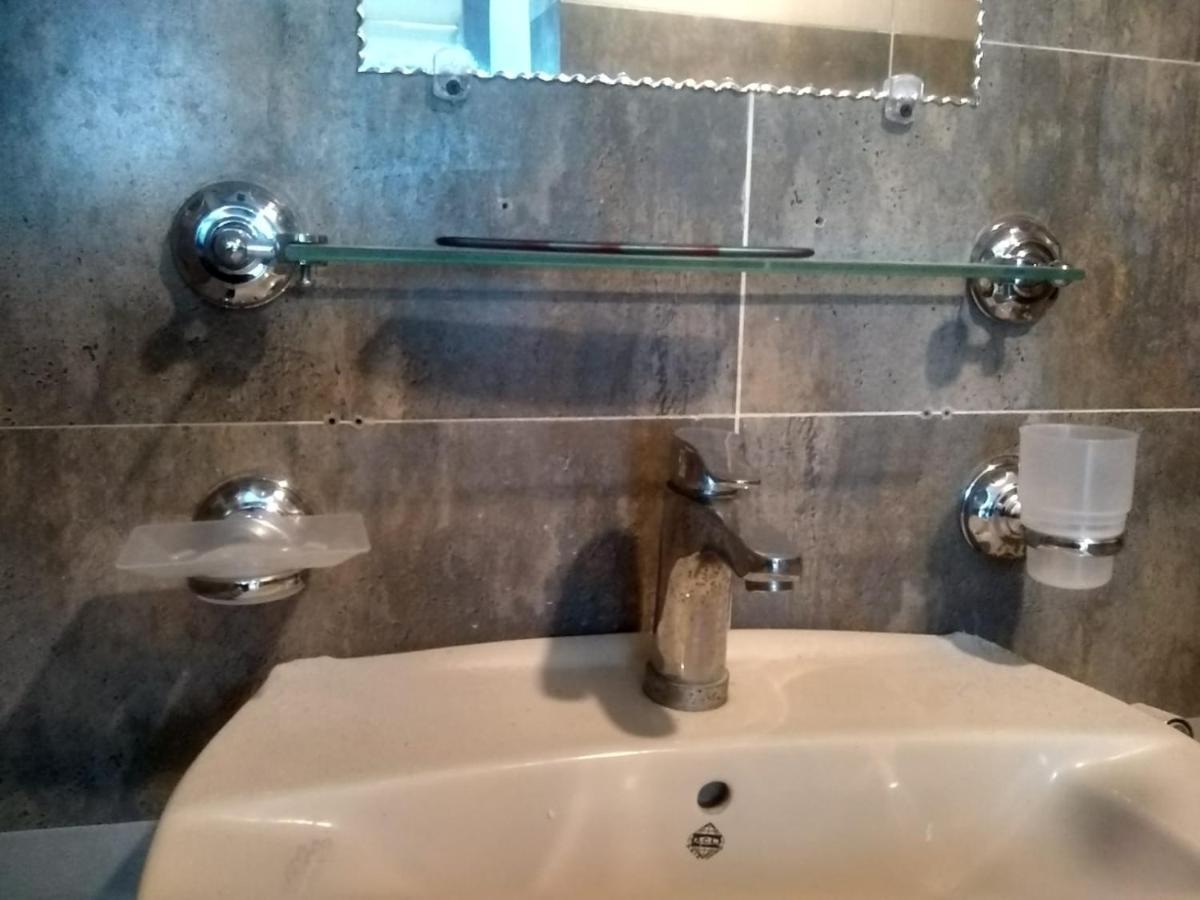 Elet Business Hotel Karaczi Zewnętrze zdjęcie