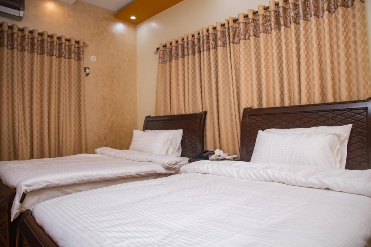 Elet Business Hotel Karaczi Zewnętrze zdjęcie