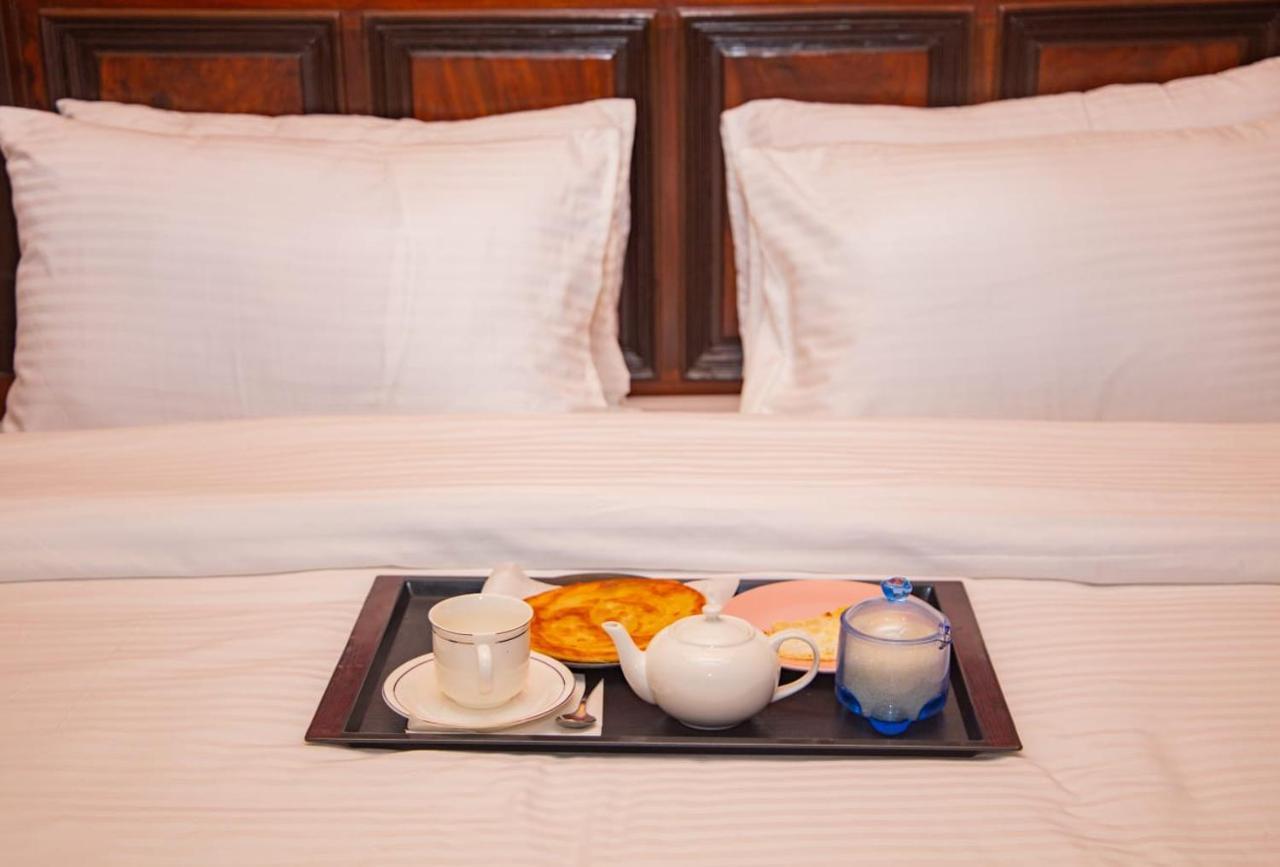 Elet Business Hotel Karaczi Zewnętrze zdjęcie