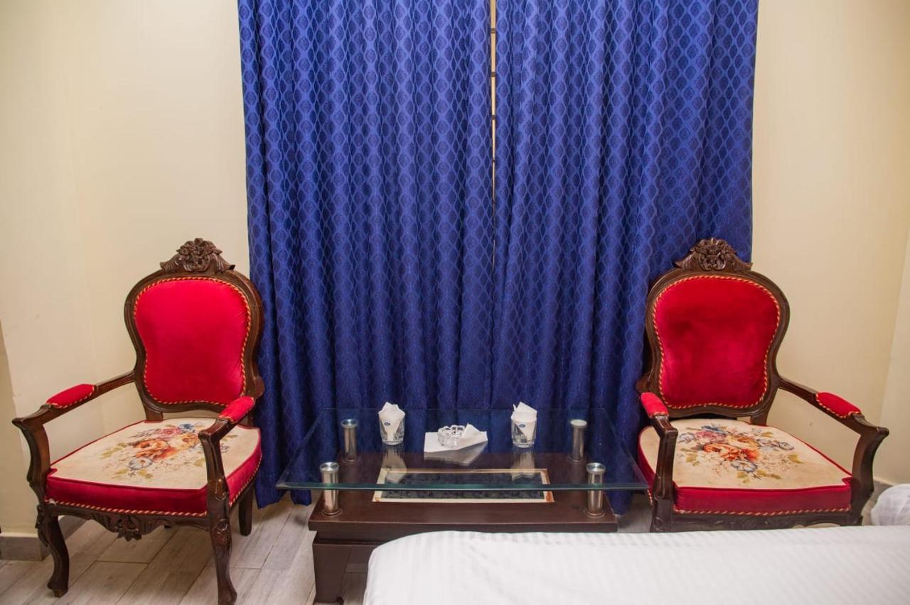 Elet Business Hotel Karaczi Zewnętrze zdjęcie