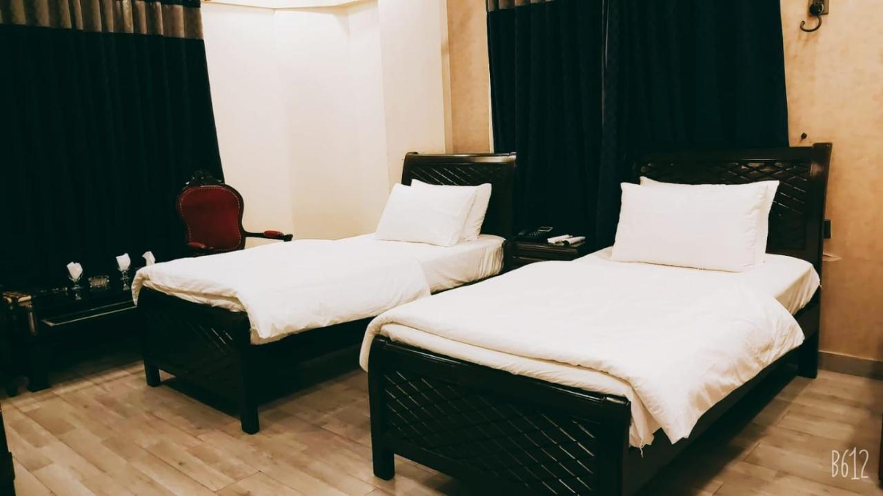 Elet Business Hotel Karaczi Zewnętrze zdjęcie