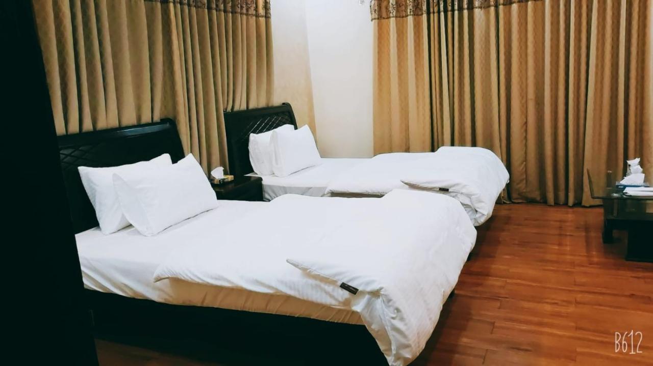 Elet Business Hotel Karaczi Zewnętrze zdjęcie